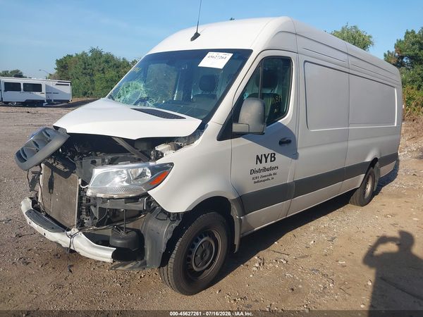 2025 MERCEDES-BENZ SPRINTER 3500