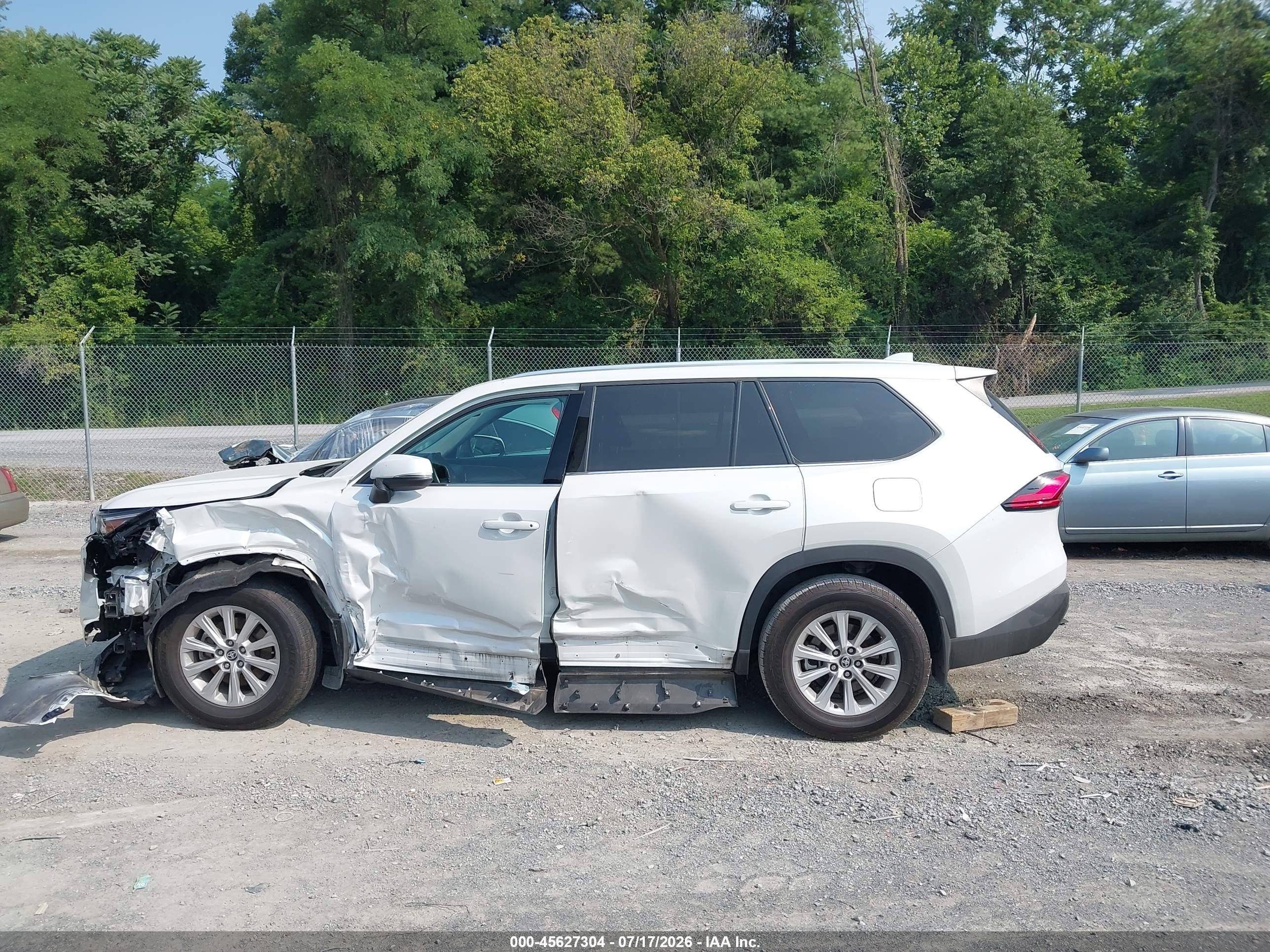 2024 TOYOTA GRAND HIGHLANDER XLE