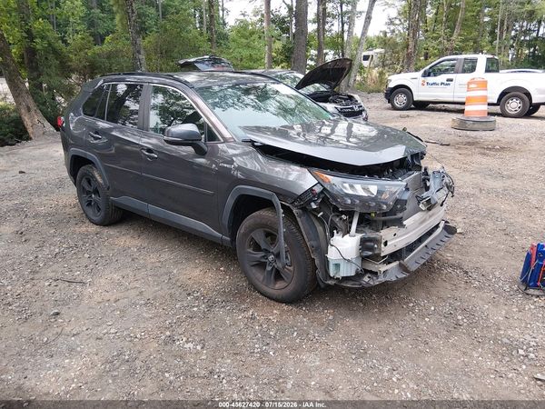 2019 TOYOTA RAV4 HYBRID LE