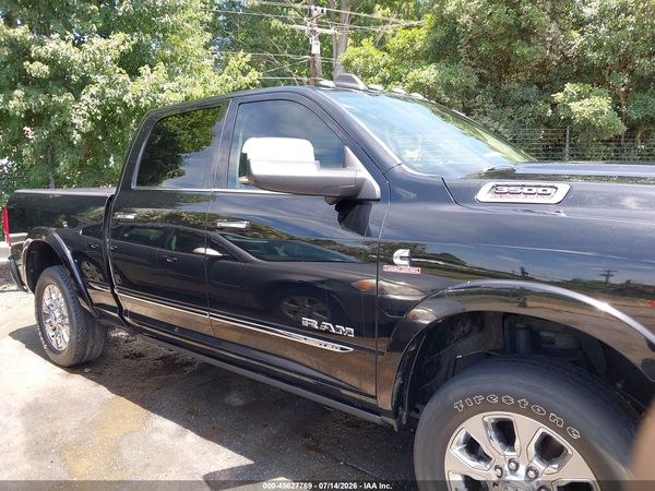 2022 RAM 3500 LIMITED  4X4 6'4 BOX