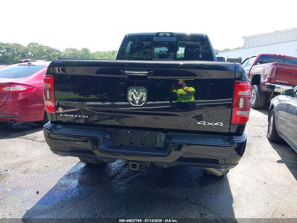 2022 RAM 3500 LIMITED  4X4 6'4 BOX