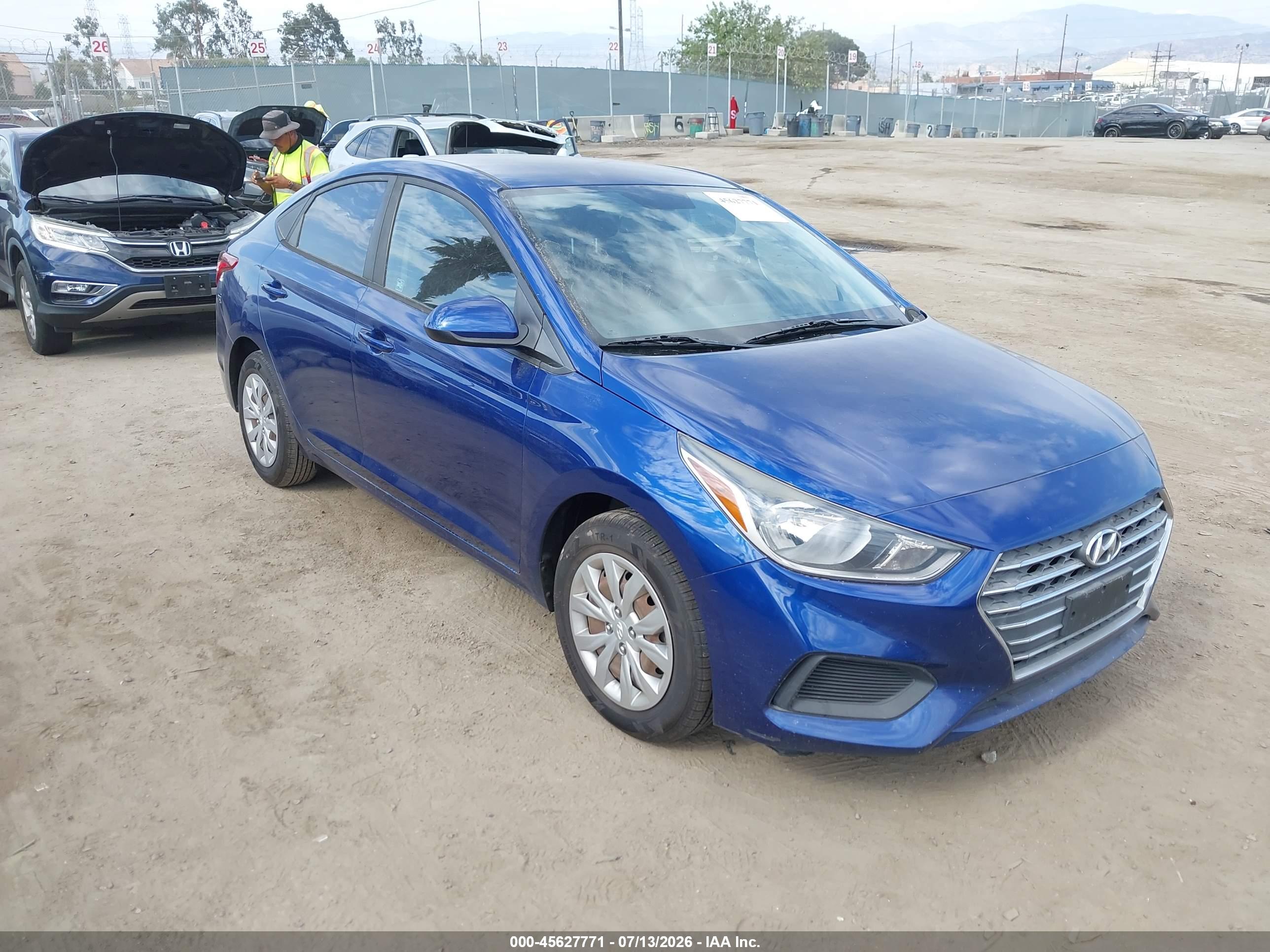 2019 HYUNDAI ACCENT SE and SEL