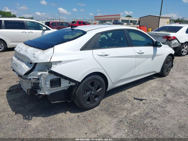 2022 HYUNDAI ELANTRA SEL