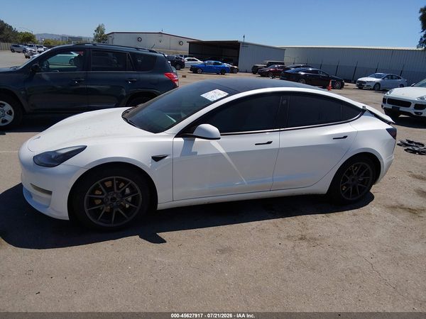 2021 TESLA MODEL 3