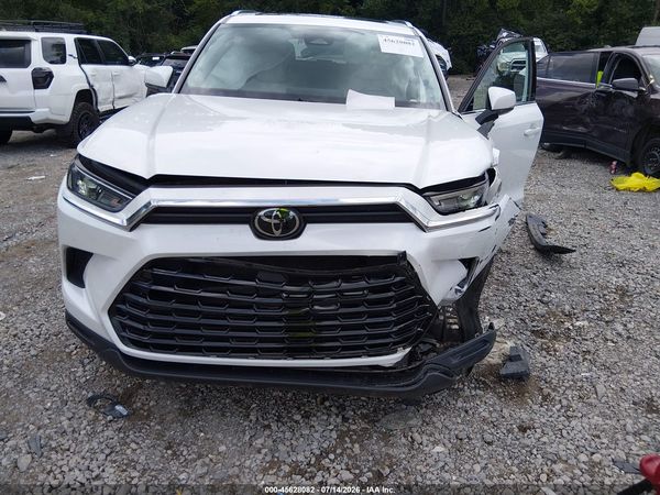 2024 TOYOTA GRAND HIGHLANDER XLE