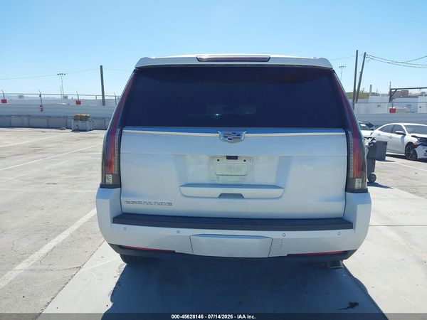 2018 CADILLAC ESCALADE PREMIUM LUXURY