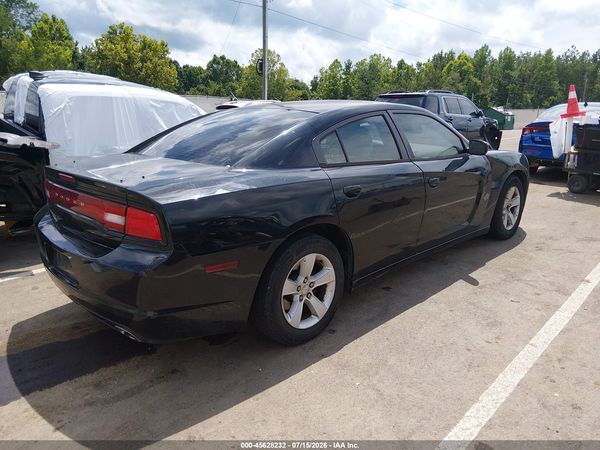 2014 DODGE CHARGER SE