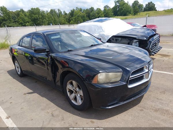 2014 DODGE CHARGER SE