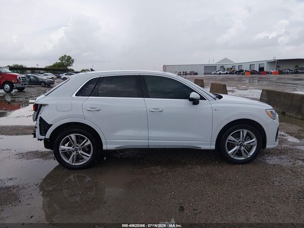 2022 AUDI Q3