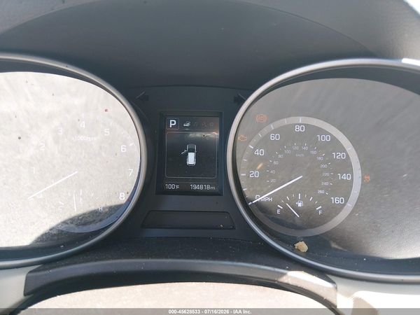 2017 HYUNDAI SANTA FE SE