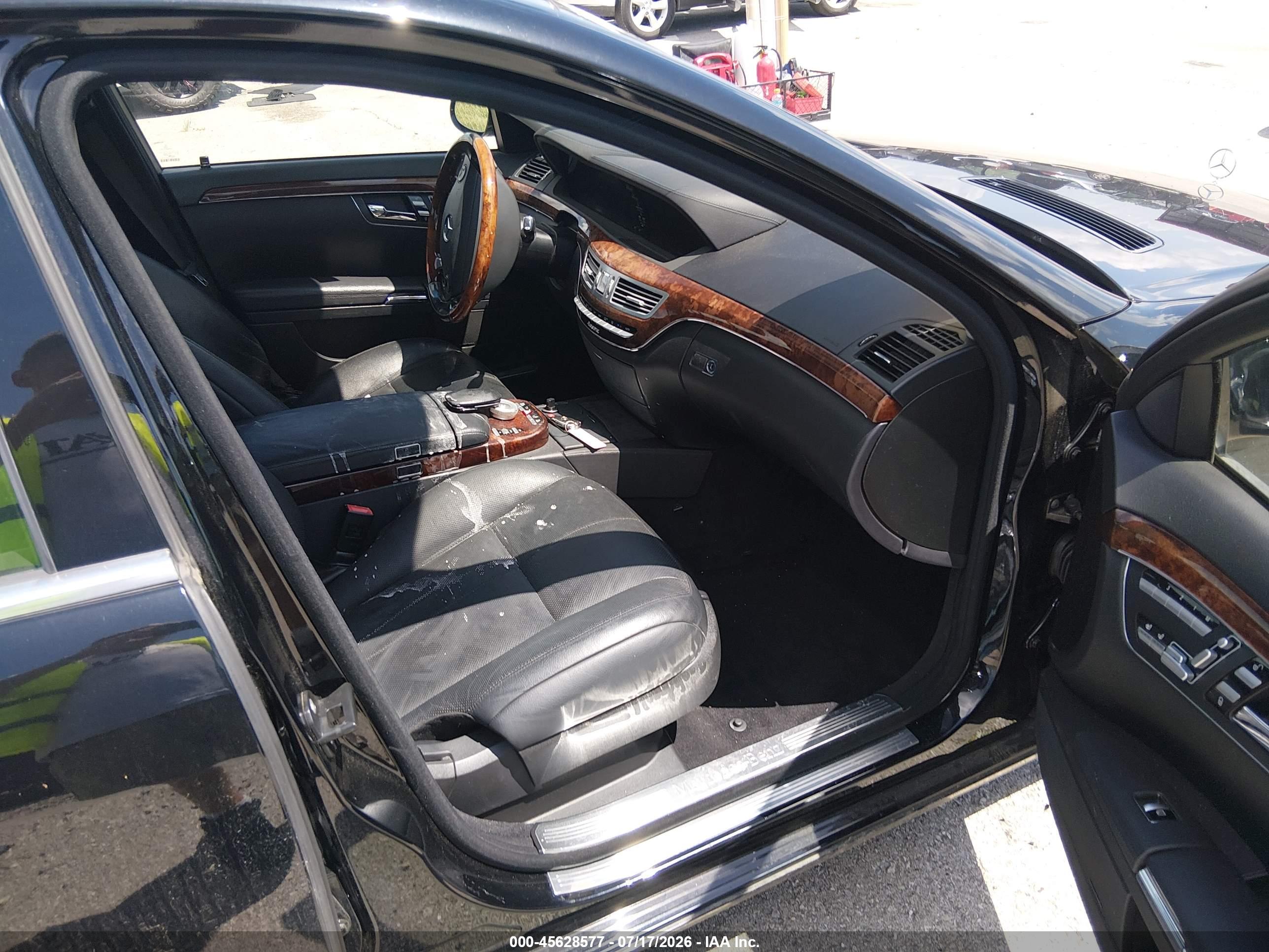 2009 MERCEDES-BENZ S 550 S550 4-MATIC