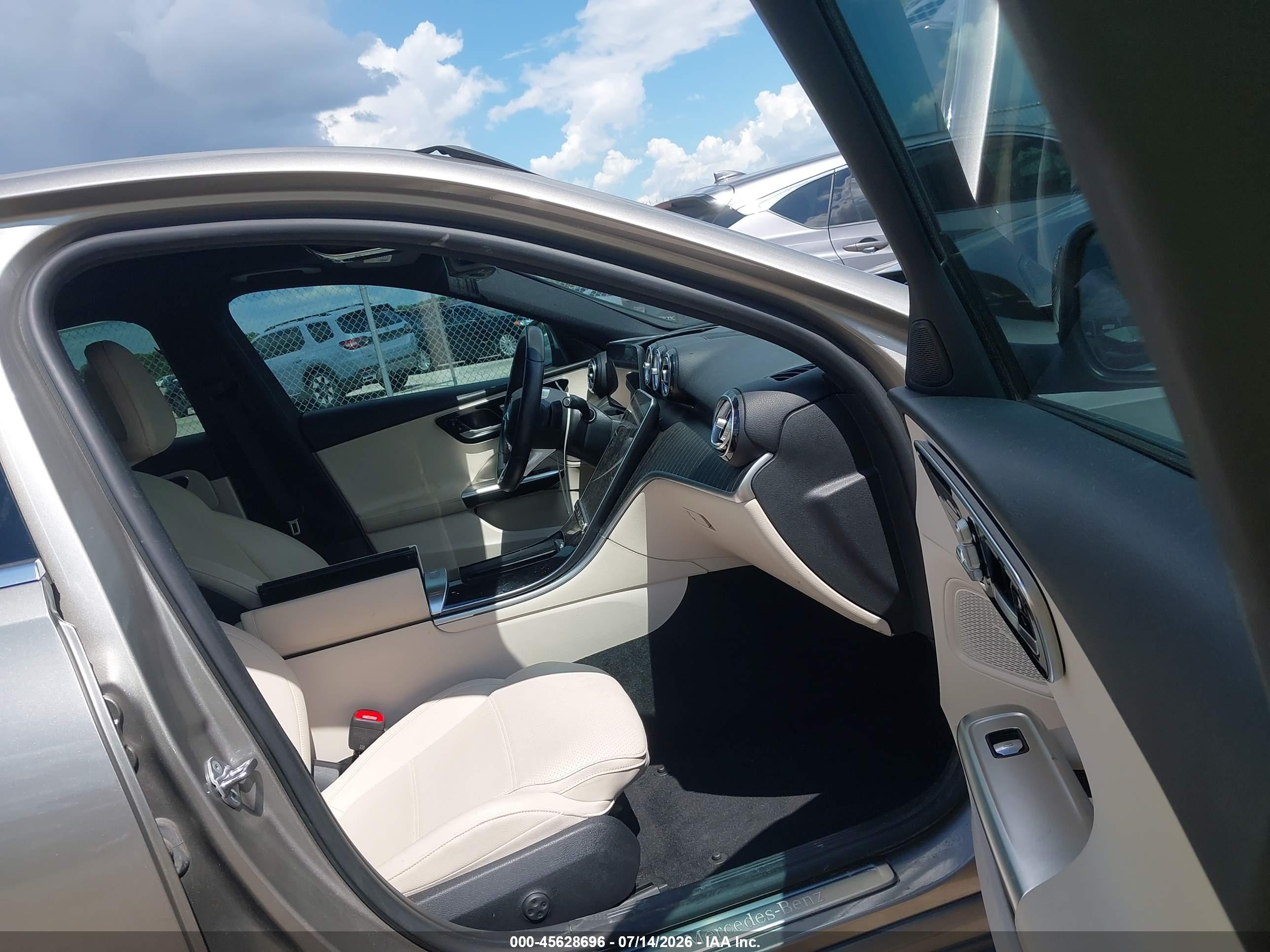 2022 MERCEDES-BENZ C 300 SEDAN