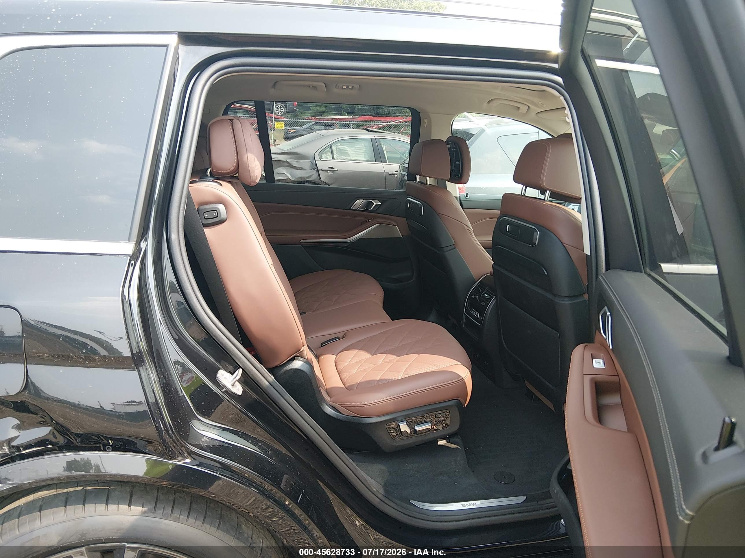 2024 BMW X7 XDRIVE40I