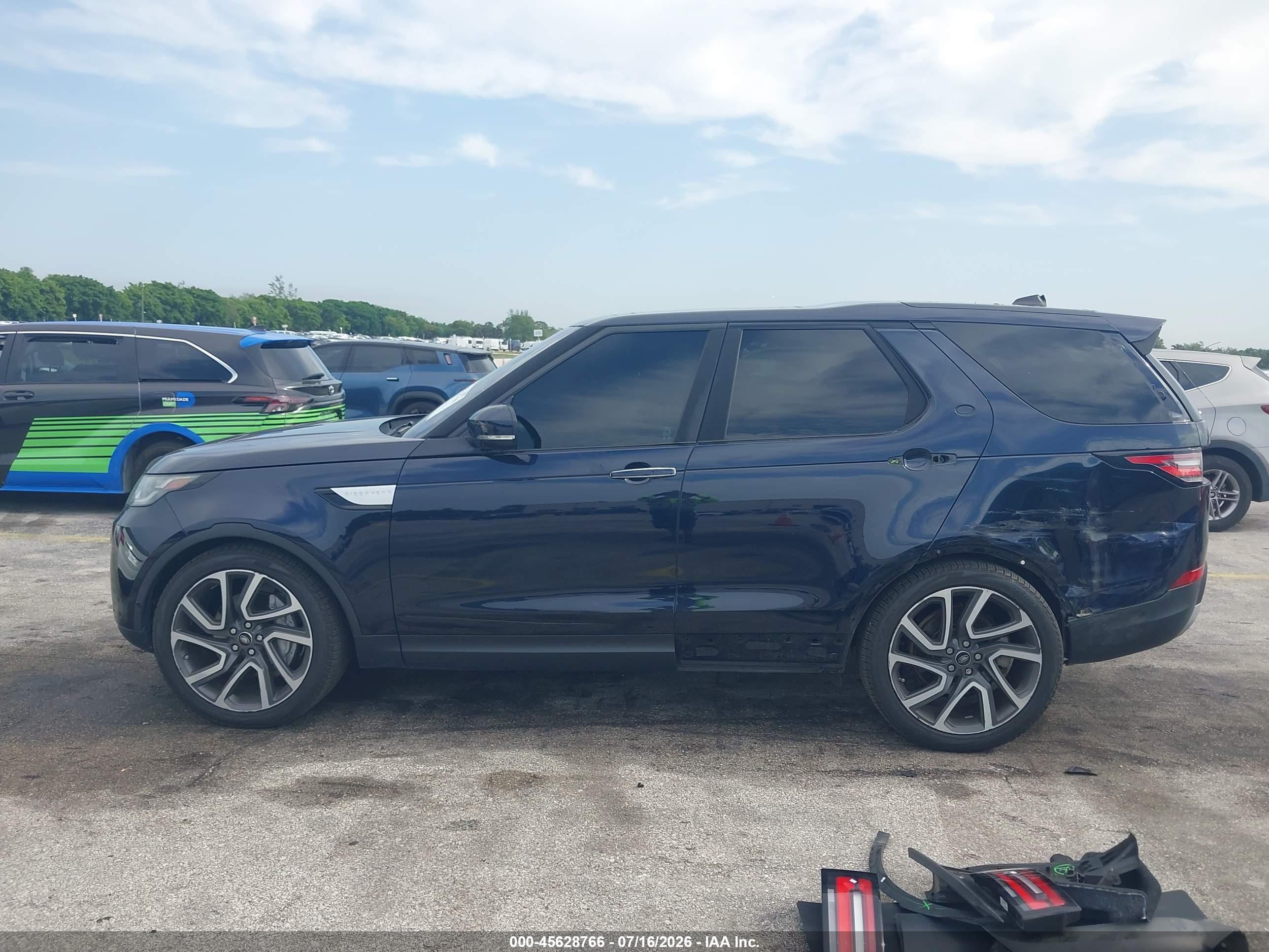 2020 LAND ROVER DISCOVERY HSE LUXURY