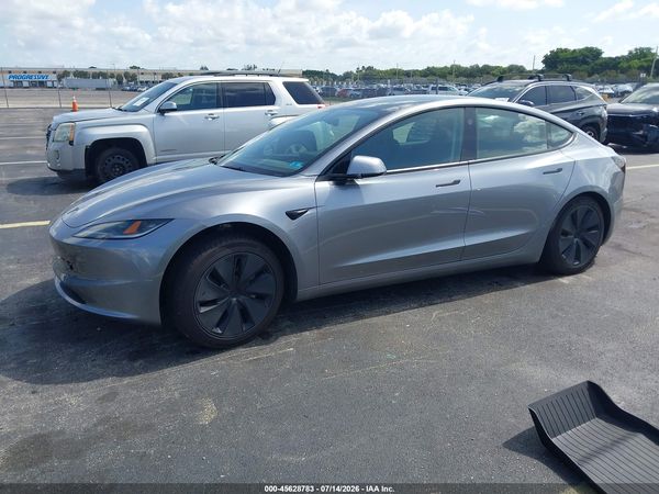 2026 TESLA MODEL 3