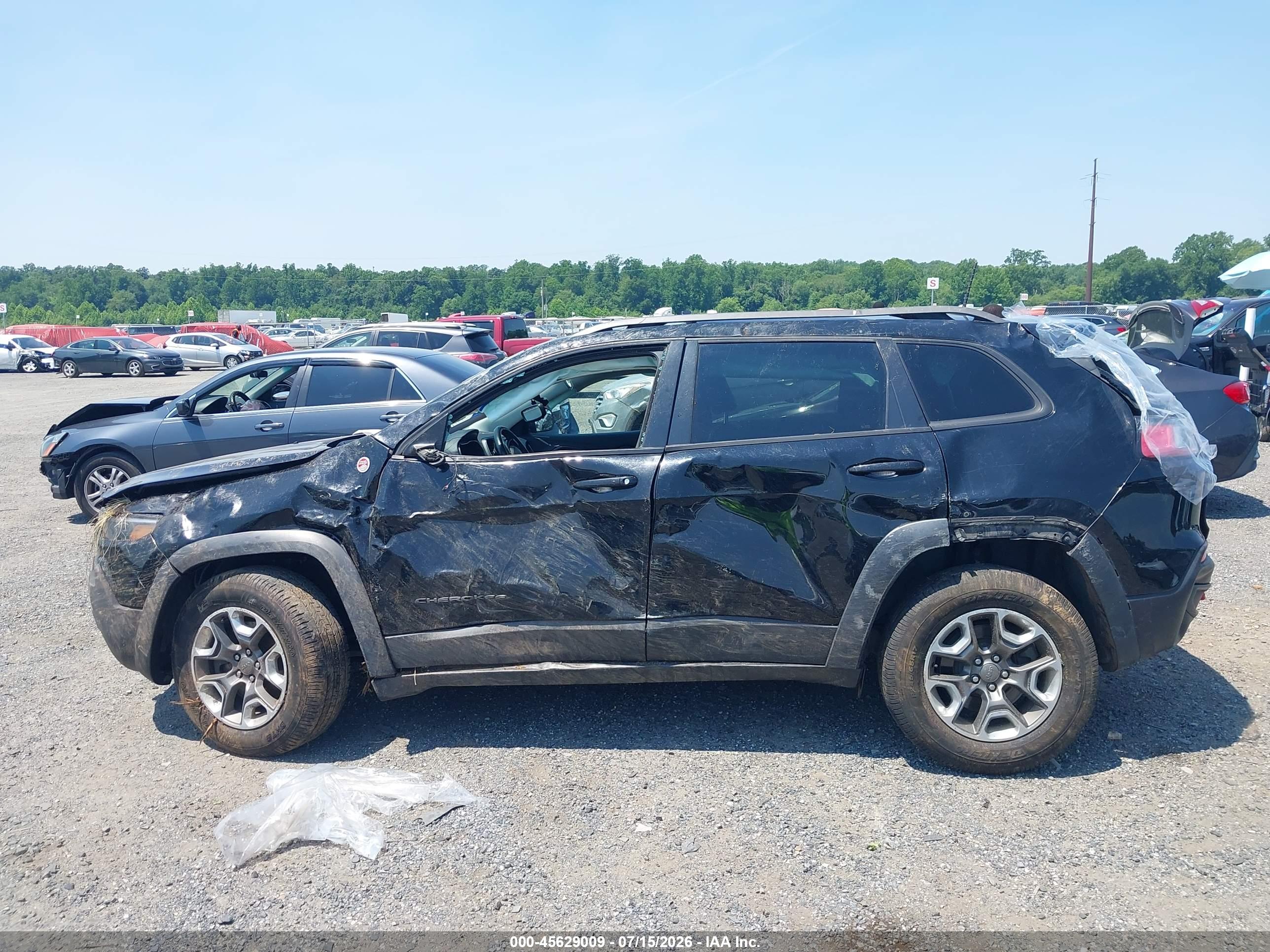 2019 JEEP CHEROKEE TRAILHAWK 4X4