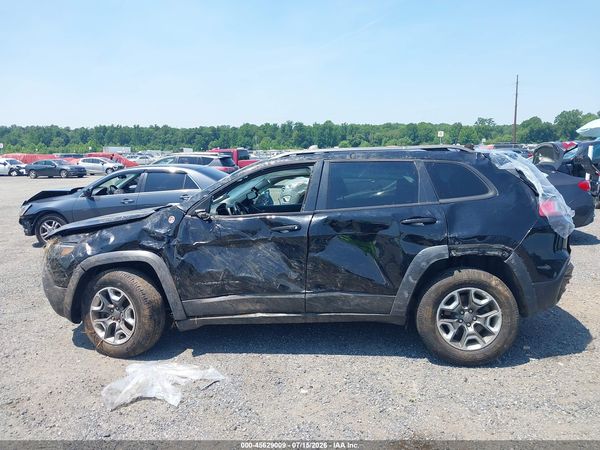 2019 JEEP CHEROKEE TRAILHAWK 4X4