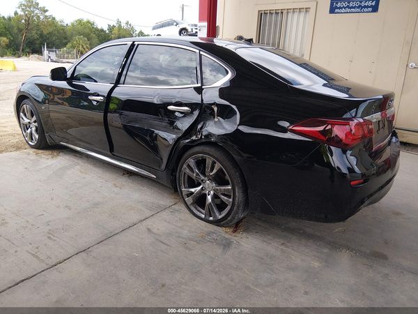 2016 INFINITI Q70L 3.7