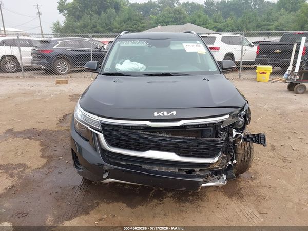 2023 KIA SELTOS EX
