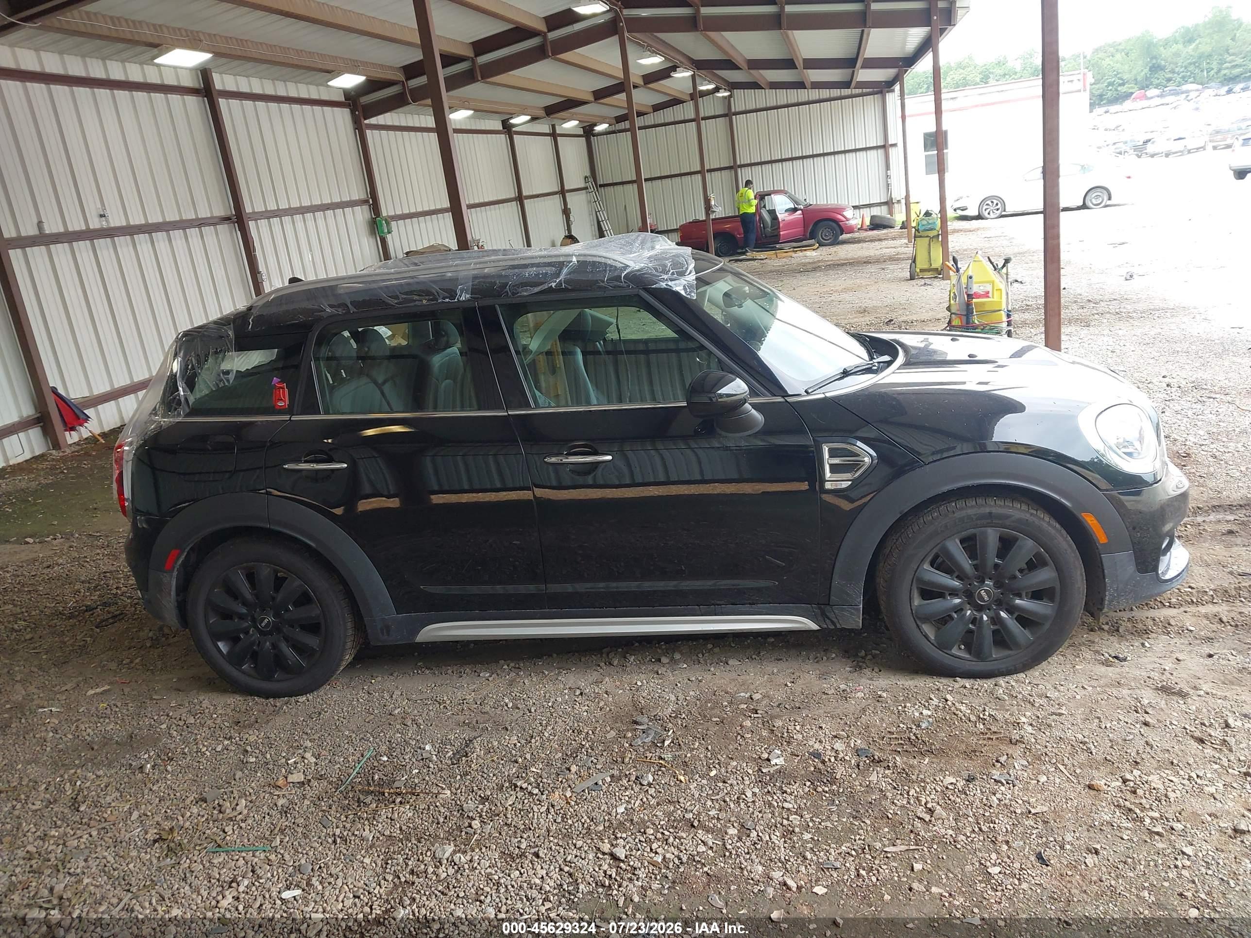 2019 MINI COUNTRYMAN COOPER