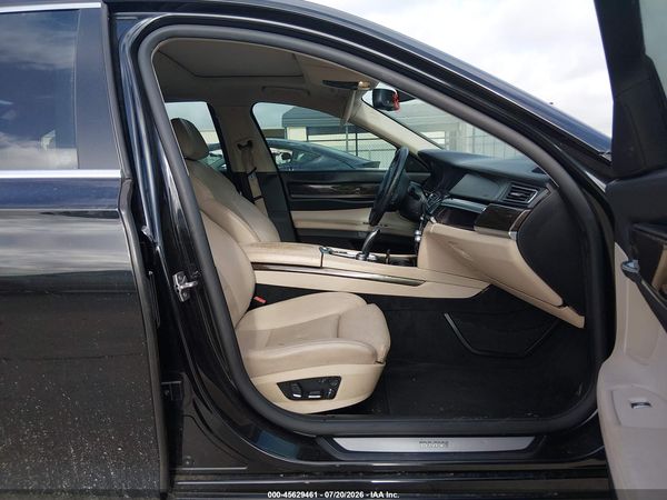 2012 BMW 740I