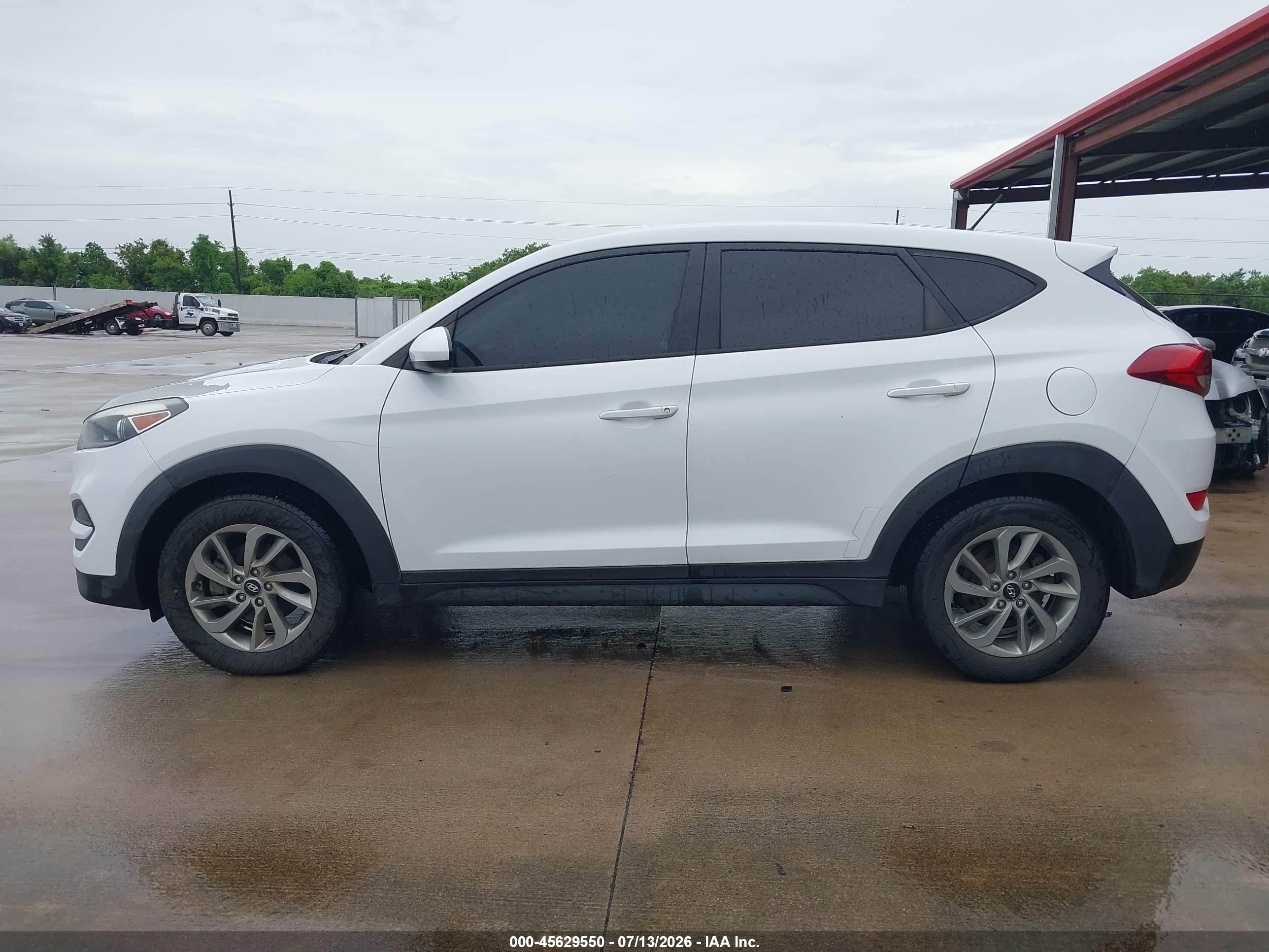 2018 HYUNDAI TUCSON SE