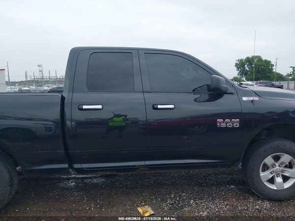 2017 RAM 1500 SLT  4X4 6'4 BOX