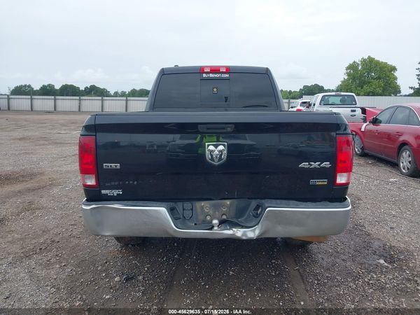 2017 RAM 1500 SLT  4X4 6'4 BOX