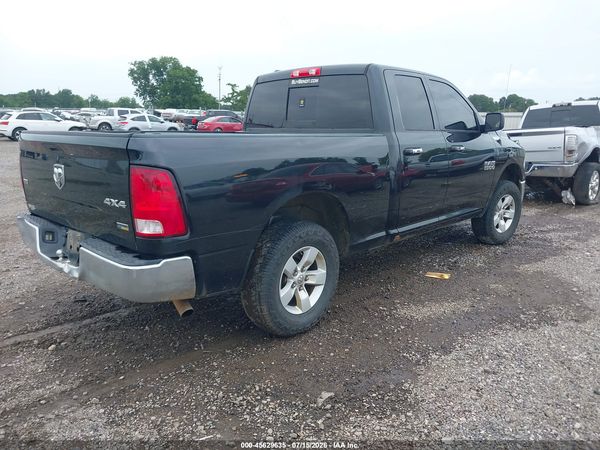 2017 RAM 1500 SLT  4X4 6'4 BOX