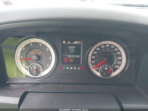 2017 RAM 1500 SLT  4X4 6'4 BOX