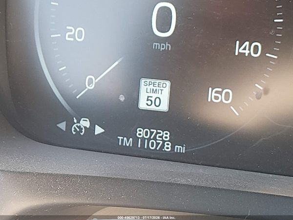 2022 VOLVO XC90 T5 MOMENTUM