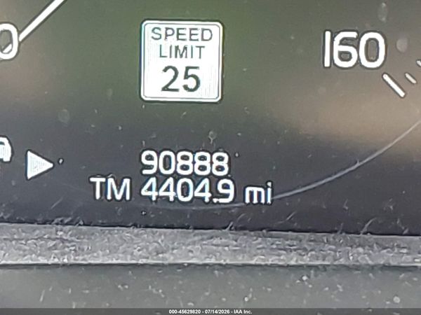 2019 VOLVO XC90 T6 MOMENTUM