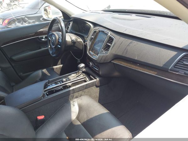2019 VOLVO XC90 T6 MOMENTUM