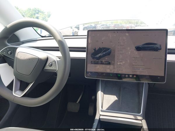 2026 TESLA MODEL Y