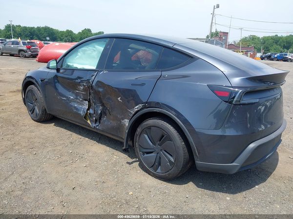 2026 TESLA MODEL Y
