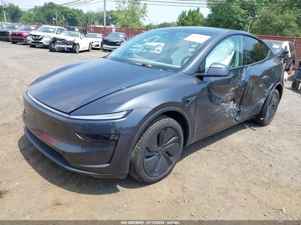 2026 TESLA MODEL Y
