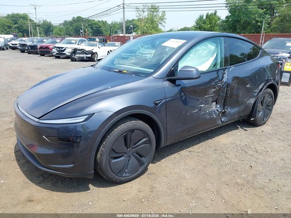 2026 TESLA MODEL Y