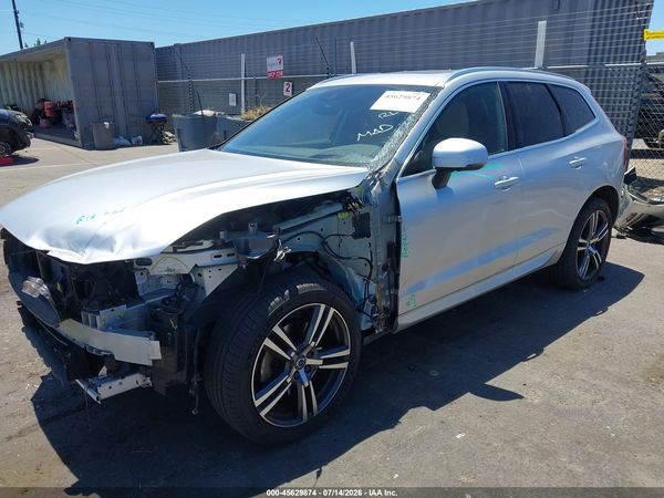 2018 VOLVO XC60 T6 MOMENTUM