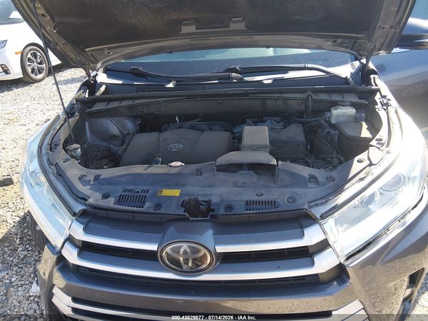 2018 TOYOTA HIGHLANDER XLE