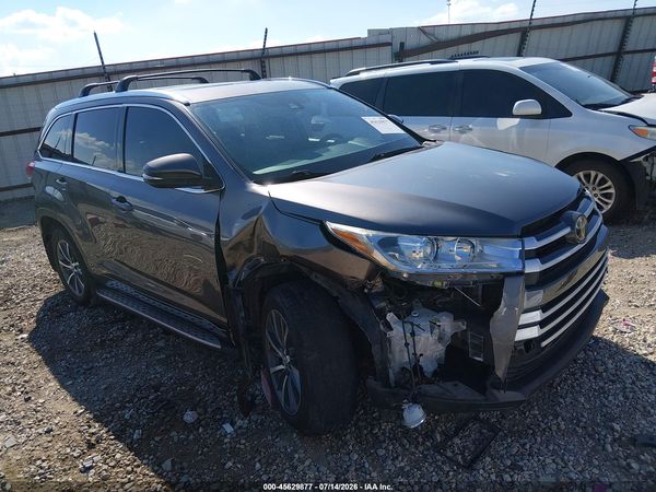 2018 TOYOTA HIGHLANDER XLE