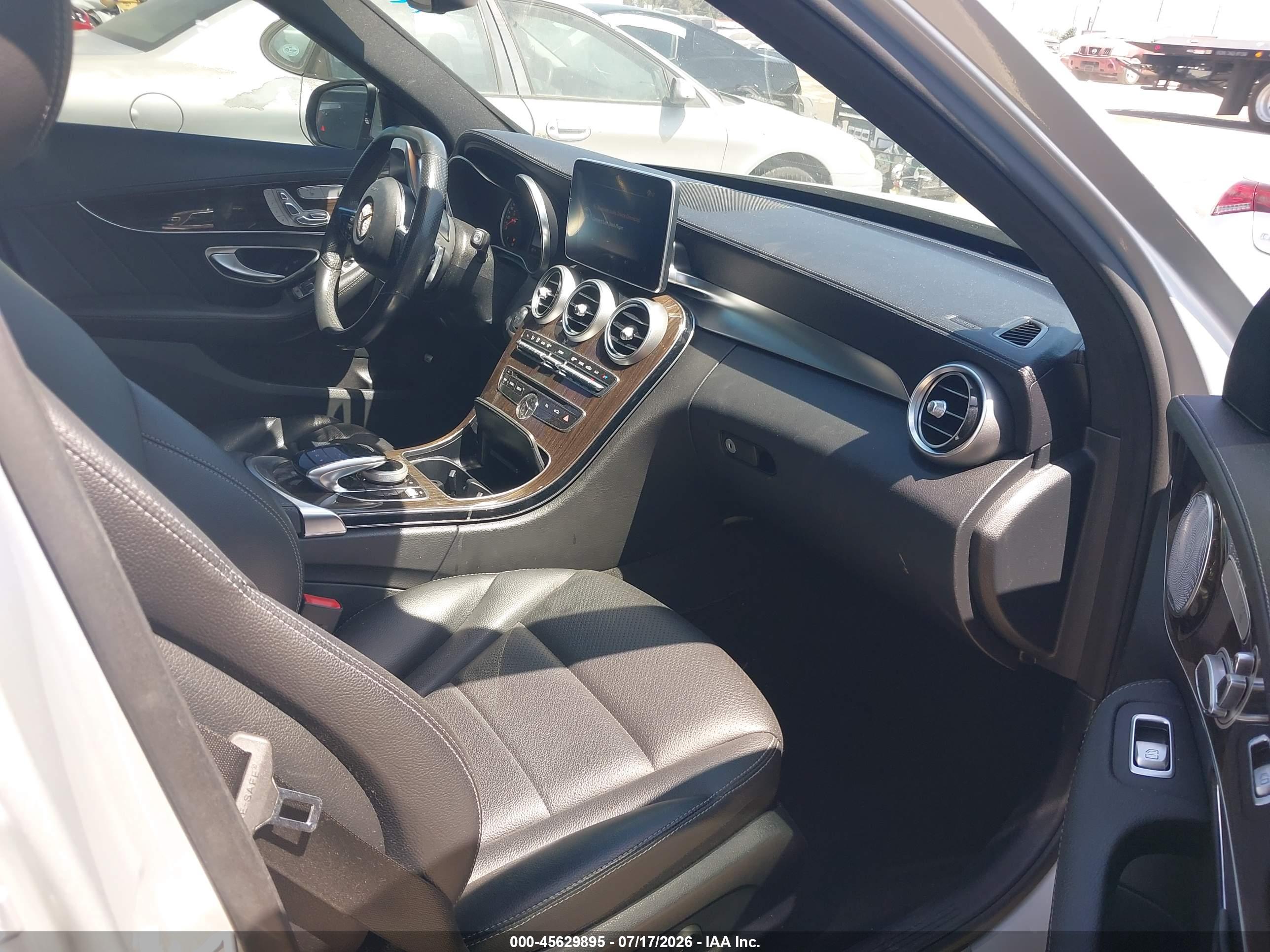 2015 MERCEDES-BENZ C 300 Base