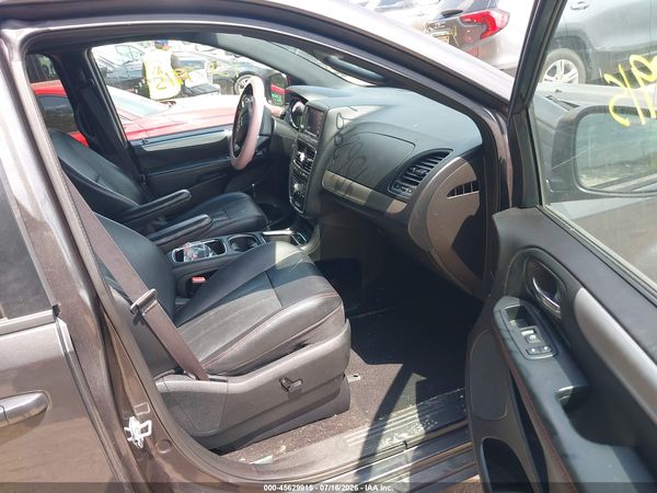 2017 DODGE GRAND CARAVAN GT — I5