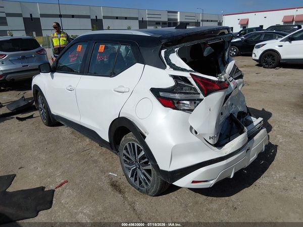 2023 NISSAN KICKS SV XTRONIC CVT — I3