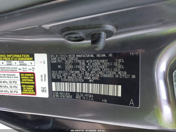2012 TOYOTA SIENNA XLE V6 8 PASSENGER