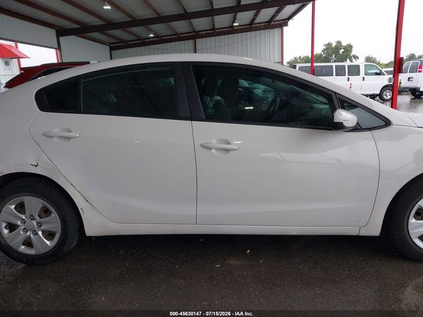 2017 KIA FORTE LX