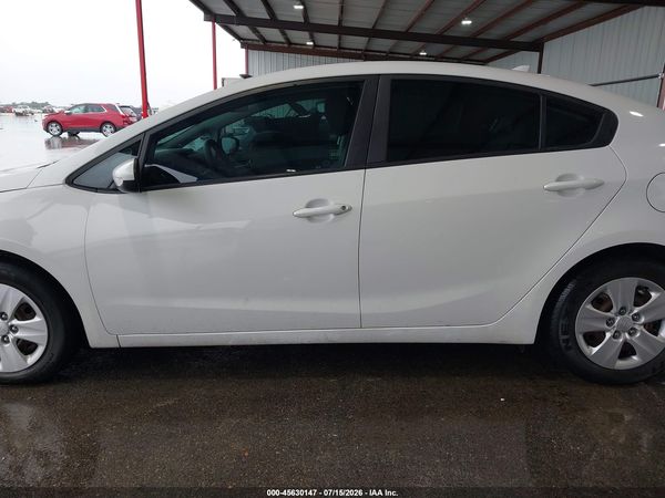 2017 KIA FORTE LX