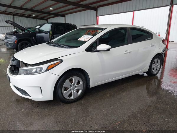 2017 KIA FORTE LX