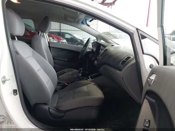 2017 KIA FORTE LX