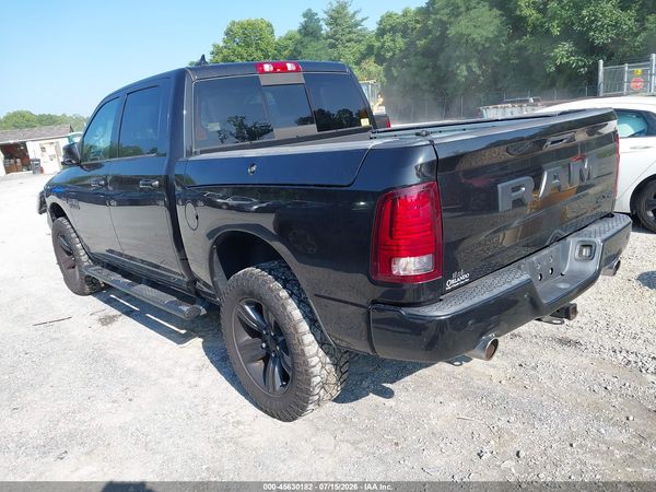 2017 RAM 1500 NIGHT  4X4 5'7 BOX