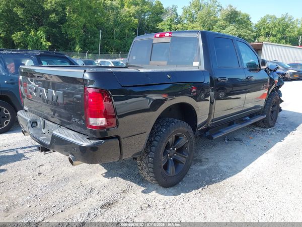 2017 RAM 1500 NIGHT  4X4 5'7 BOX